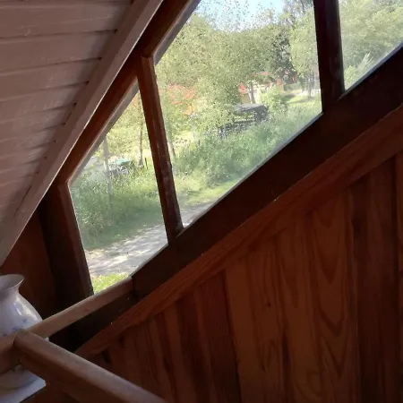 Hotelowy Dwupoziomowy * 莱鲍